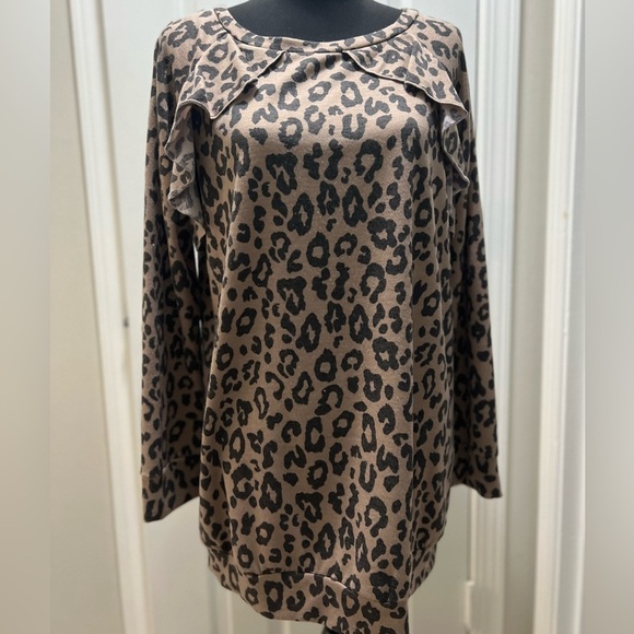 My Story Tops - Leopard Print Long Sleeve Top